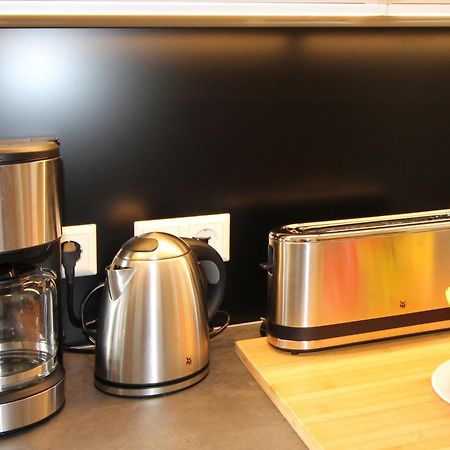 Hotel Ulm Zentrum - Komplettes Zimmer, Hochbett, Android Tv & Eigenem Bad - Perfekt Fuer Familien & Gruppen Екстериор снимка