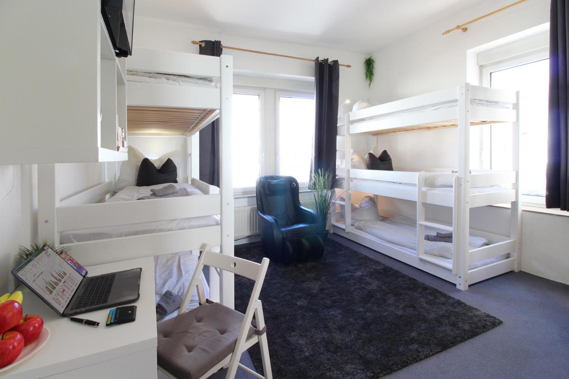 Hotel Ulm Zentrum - Komplettes Zimmer, Hochbett, Android Tv & Eigenem Bad - Perfekt Fuer Familien & Gruppen Екстериор снимка