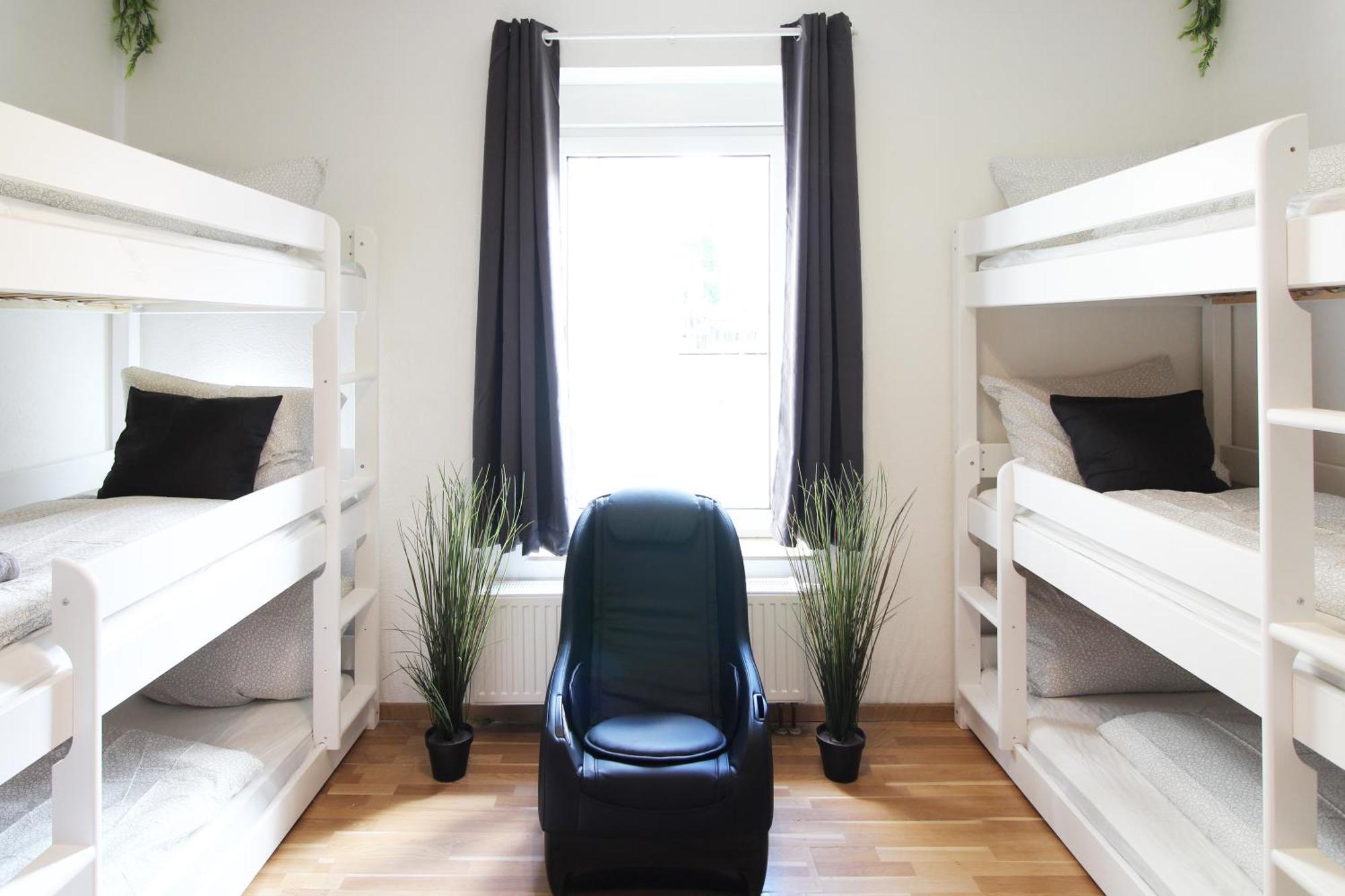 Hotel Ulm Zentrum - Komplettes Zimmer, Hochbett, Android Tv & Eigenem Bad - Perfekt Fuer Familien & Gruppen Екстериор снимка