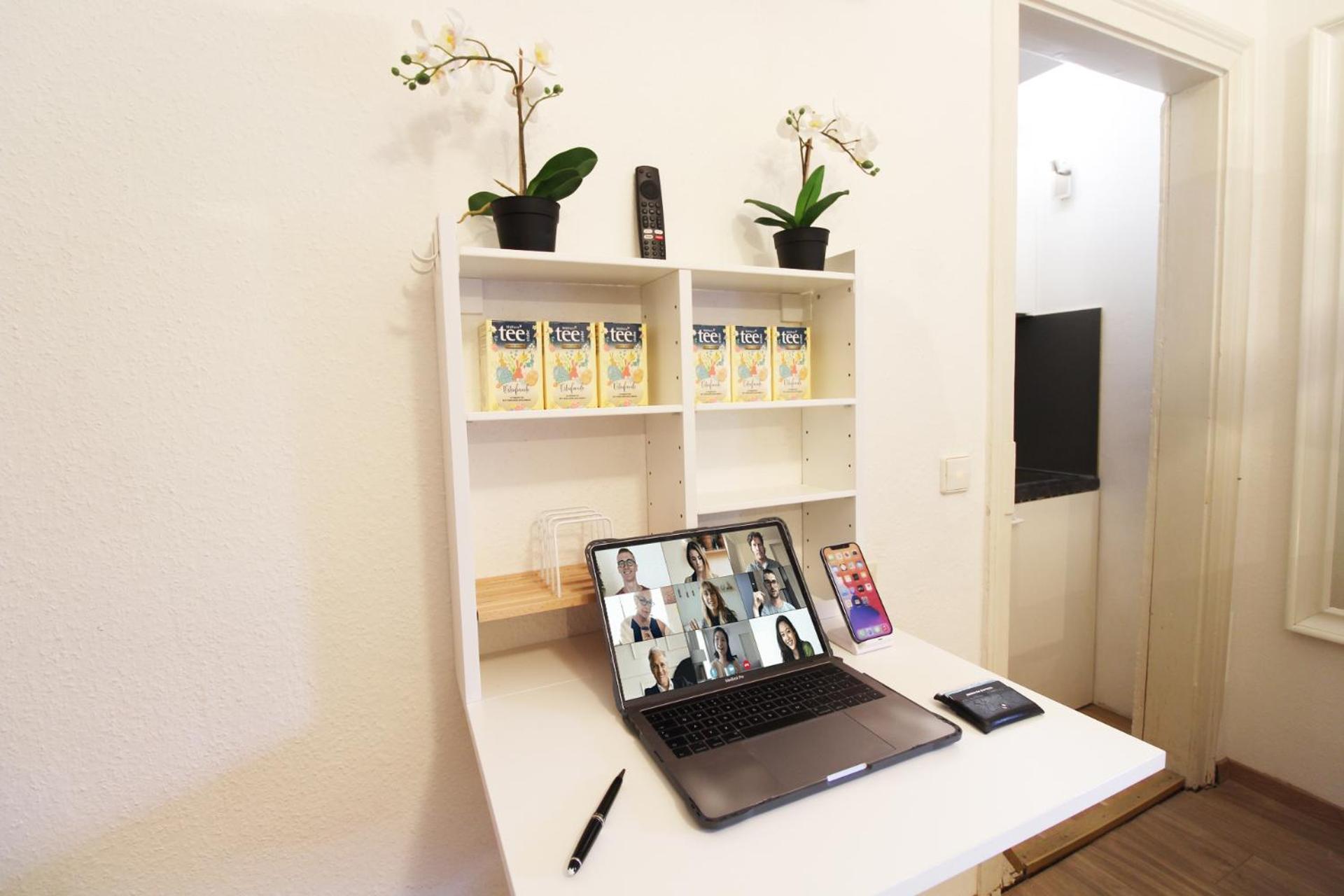Hotel Ulm Zentrum - Komplettes Zimmer, Hochbett, Android Tv & Eigenem Bad - Perfekt Fuer Familien & Gruppen Екстериор снимка
