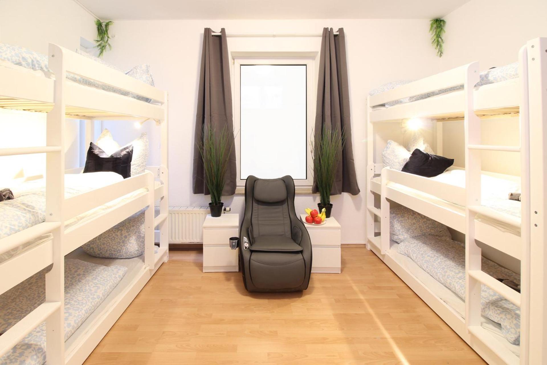 Hotel Ulm Zentrum - Komplettes Zimmer, Hochbett, Android Tv & Eigenem Bad - Perfekt Fuer Familien & Gruppen Екстериор снимка