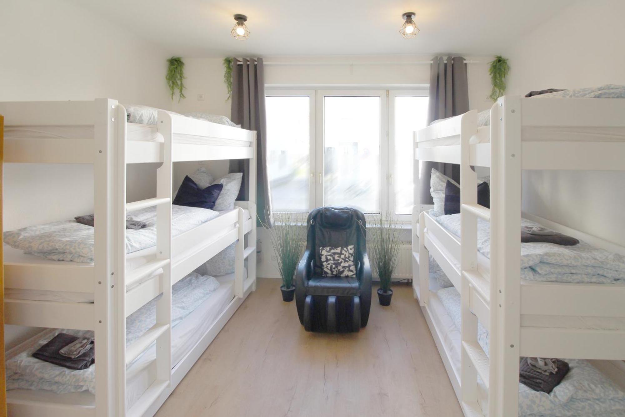 Hotel Ulm Zentrum - Komplettes Zimmer, Hochbett, Android Tv & Eigenem Bad - Perfekt Fuer Familien & Gruppen Екстериор снимка